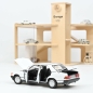 Preview: Norev 183820 MERCEDES-BENZ 190E 1984 W201 WEISS 1:18 Modellauto