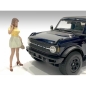 Preview: American Diorama 76309 Dealership Kundin II 1:18 Figur 1/1000 limitiert