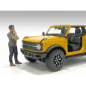 Preview: American Diorama 76411 Dealership Käufer III 1:24 Figur 1/1000 limitiert