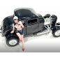 Preview: American Diorama 76442 Pin Up Girl Sandra 1:24 Figur 1/1000 limitiert