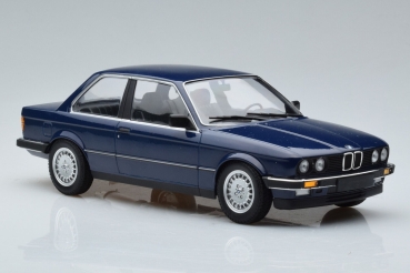 Minichamps 155026009 BMW 323i E30 1982 blau 1:18 Modellauto