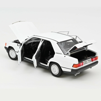 Norev 183820 MERCEDES-BENZ 190E 1984 W201 WEISS 1:18 Modellauto