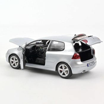 Norev 188425 VW Golf IV 4 GTI Pirelli 2007 silber 1:18 Modellauto