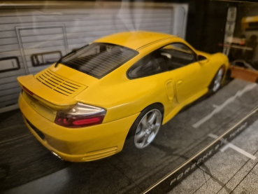 Porsche 911 996 Techart Turbo GT Street XL Version 1:18 yellow limitiert 1/500 Modellauto Hotworks Racing HW-80016