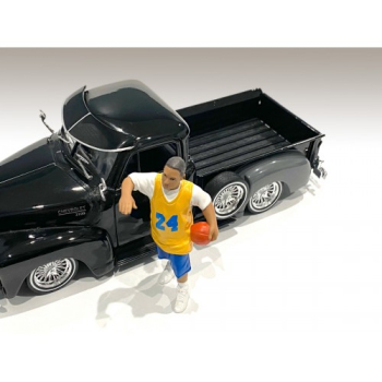 American Diorama 76375 Lowriderz III Mann mit Basketball 1:24 Figur 1/1000 limitiert