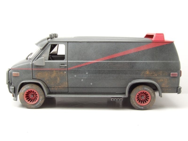 Greenlight 13567 GMC Vandura 1983 A-Team Van grey-black 1:18 Modelcar