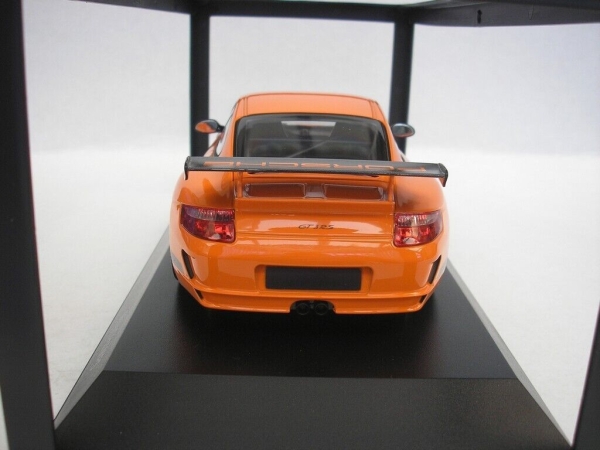 Minichamps PORSCHE 911 GT3 RS 997 2007 orange 1:18 Modellauto