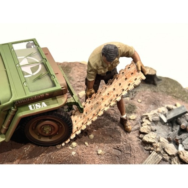 American Diorama 18018 Mechaniker Crew Figur offroad camel trophy Nr.8 1:18 limitiert 1/1000