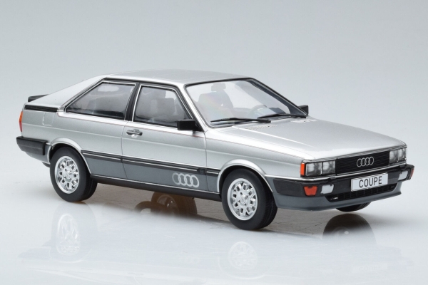 MCG Audi Coupe GT 1980 silber 1:18 Modellauto 18314