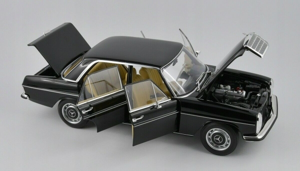 Norev 183775 Mercedes-Benz 200 /8 Strich Acht 1973 W115 schwarz 1:18 1/1002 schwarz  limitiert Oldtimer Modellauto