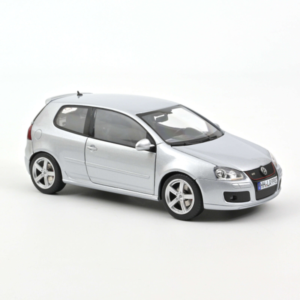 Norev 188425 VW Golf IV 4 GTI Pirelli 2007 silber 1:18 Modellauto