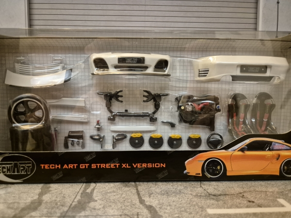 Porsche 911 996 Techart Turbo GT Street XL Version 1:18 white limited 1/500 Modellcar Hotworks Racing HW-80007