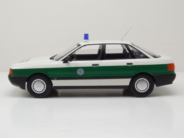 Triple9 1800345 Audi 80 B3 1989 Polizei 1:18 limitiert 1/1002 Modellauto