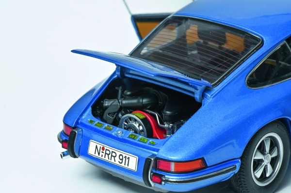 Schuco Porsche 911 2,4 S Coupe 1973 blue 1:18 limited 1/1000 Modellauto