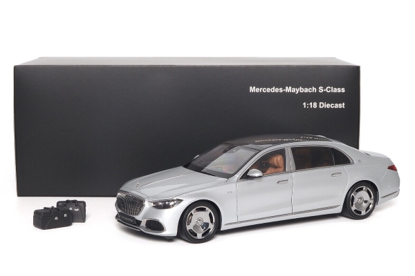 Almost Real 820118 Mercedes Maybach S-Class V12 2021 silber 1:18 limited 1/1008 Modellauto