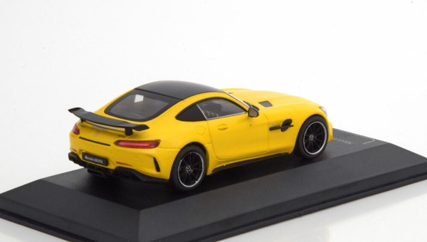 Premium X CMR Mercedes AMG GTR 2018 gelb 1:43 Modellauto